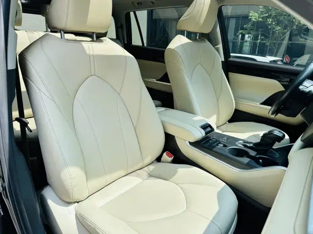 Toyota Highlander — Фото автомобиля 7