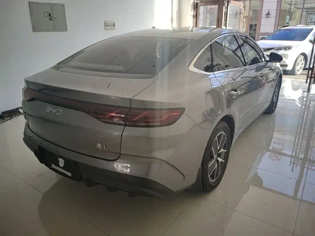 BYD Qin L — Фото автомобиля 6
