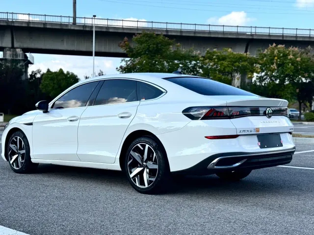 Volkswagen Lamando — Фото автомобиля 4