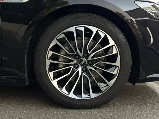 Audi Audi A7L 2022 45 TFSI S-line Dream Builder Edition — Фото автомобиля 4