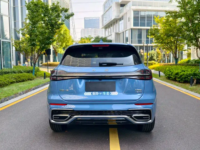 Hongqi HS5 — Фото автомобиля 7