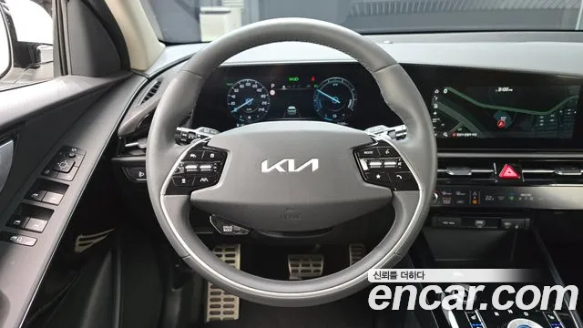 Kia Niro The All New Niro Signature — Фото автомобиля 12