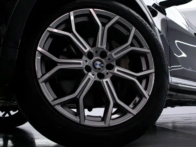 BMW X7 — Фото автомобиля 18