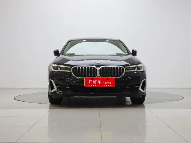 BMW 5 Series — Фото автомобиля 2