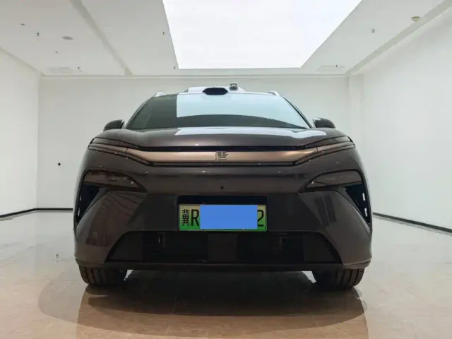 BYD Tang L — Фото автомобиля 2