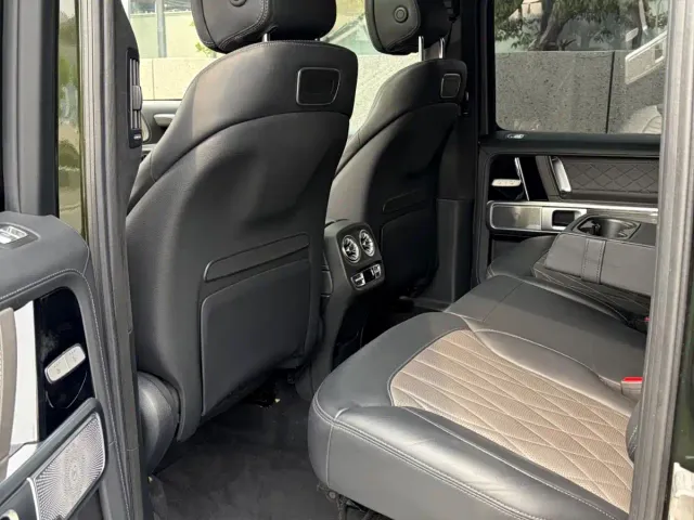 Mercedes-Benz G-Class — Фото автомобиля 16