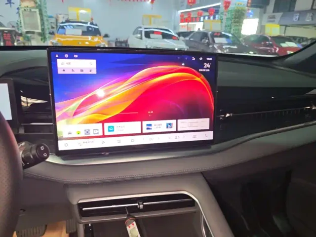 Geely Boyue — Фото автомобиля 12