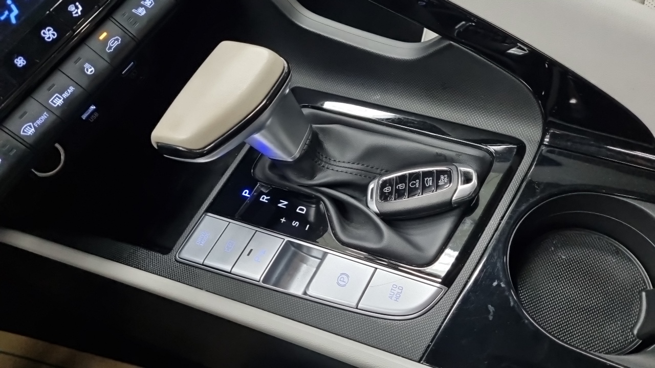 Hyundai Avante CN7 — Фото автомобиля 12