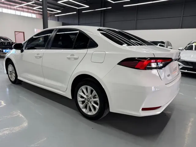 Toyota Corolla — Фото автомобиля 4