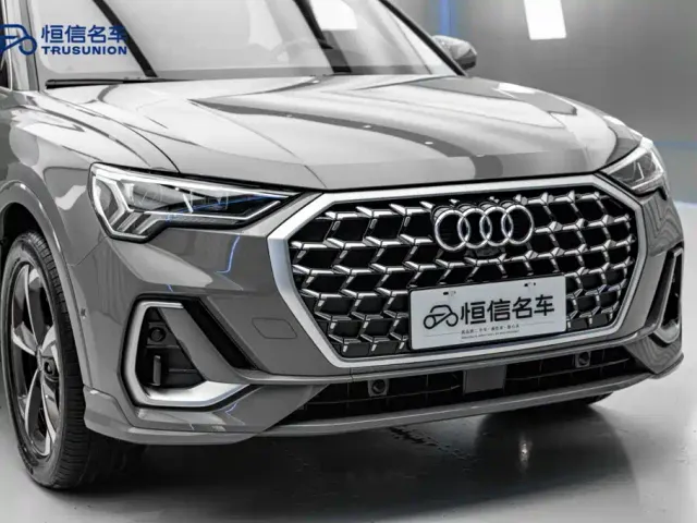 Audi Q3 — Фото автомобиля 5