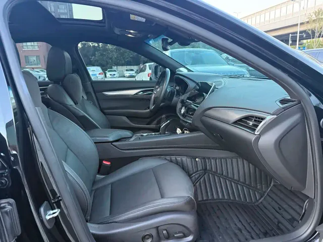 Cadillac CT5 — Фото автомобиля 4