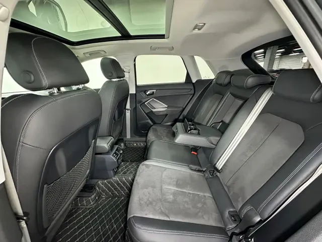 Audi Q3 — Фото автомобиля 11