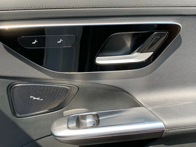 Mercedes-Benz C-Class — Фото автомобиля 29