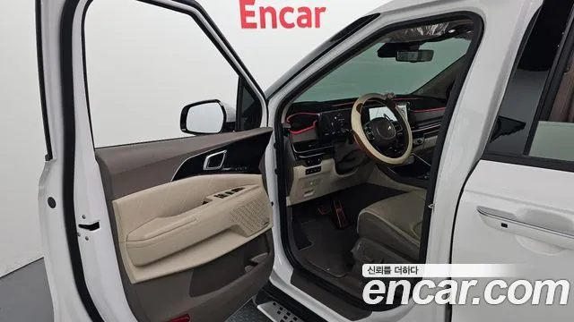 Kia Canival Новый Carnival 4 поколение Бензин 7 мест Hi-Limousine — Фото автомобиля 10
