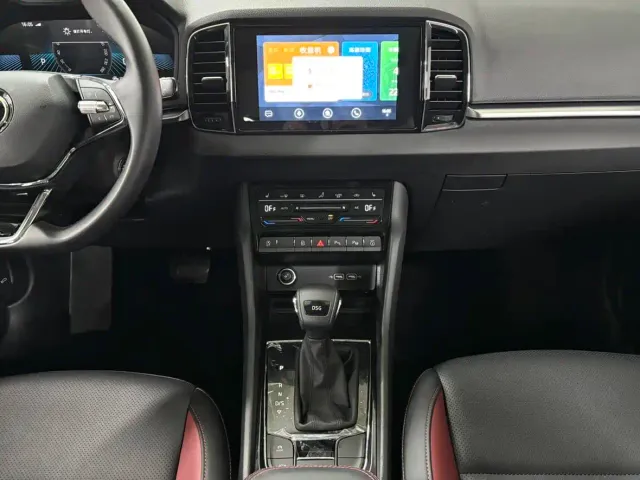 Skoda Karoq — Фото автомобиля 19