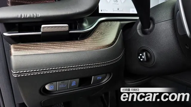 Genesis G90 Бензин 3.5 турбо AWD — Фото автомобиля 26