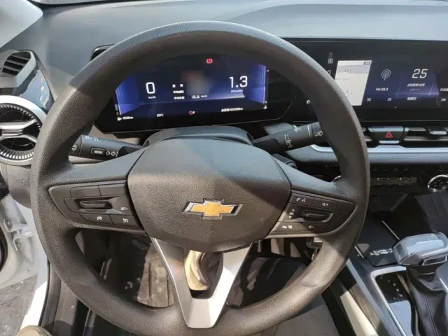 Chevrolet Monza — Фото автомобиля 10