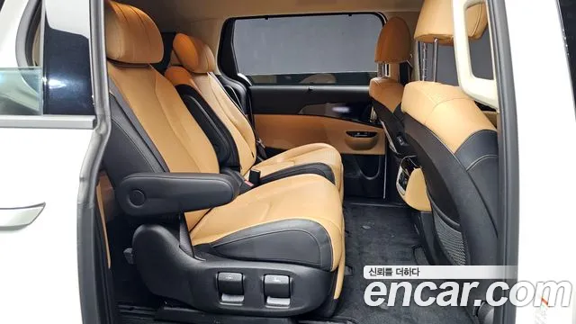 Kia Carnival 4th Gen — Фото автомобиля 18