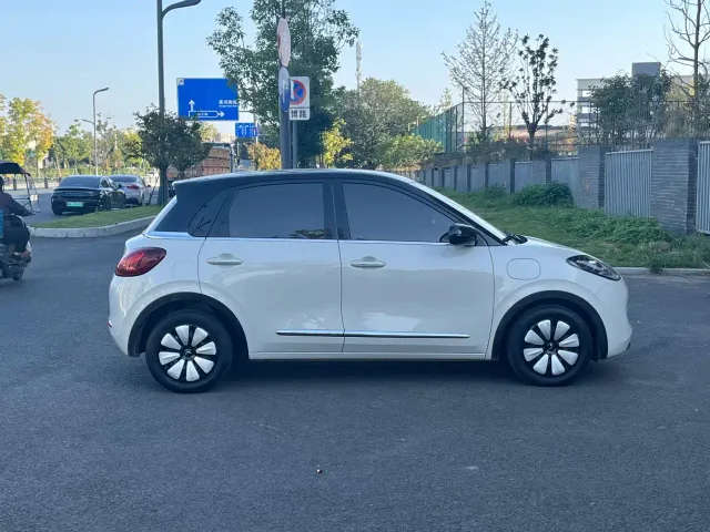 Wuling Bingo — Фото автомобиля 11