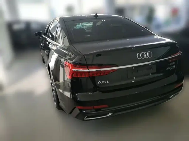 Audi A6L — Фото автомобиля 6