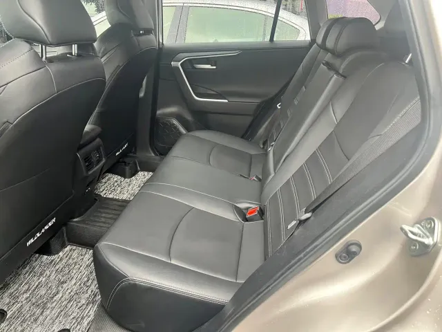 Toyota Wildlander — Фото автомобиля 8