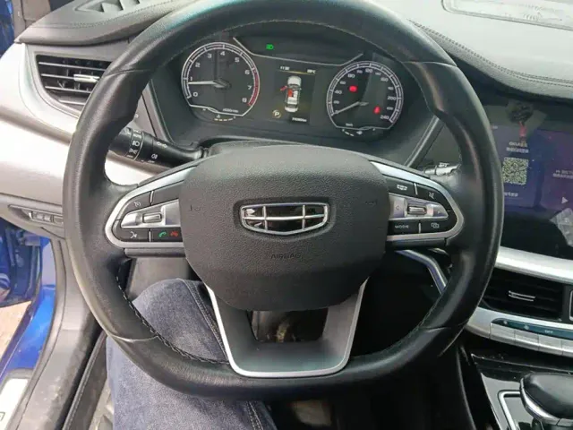 Geely Borui — Фото автомобиля 15