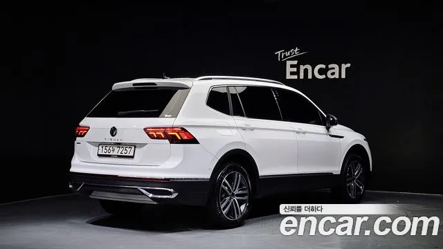 Volkswagen Tiguan — Фото автомобиля 2