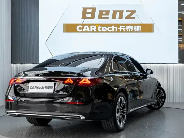 Mercedes-Benz E-Class — Фото автомобиля 7