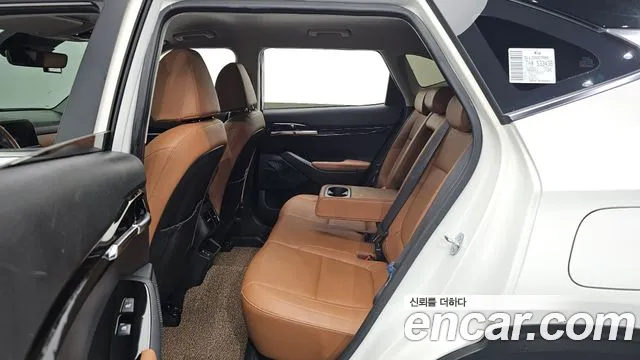 Kia Seltos Бензин 1.6 турбо 2WD — Фото автомобиля 2
