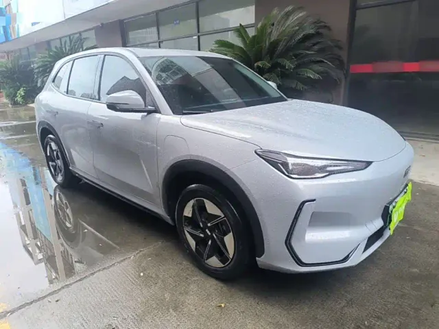 Geely Galaxy E5 — Фото автомобиля 3