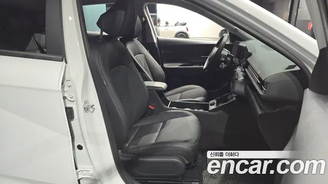 Hyundai Kona SX2 — Фото автомобиля 12