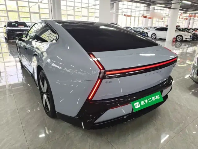 Xpeng P7 — Фото автомобиля 4