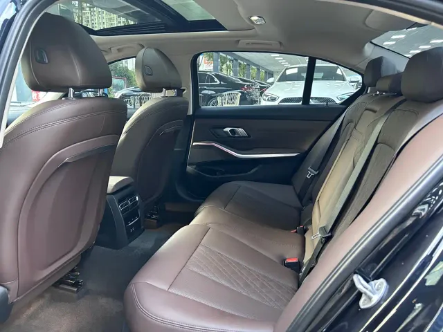 BMW 3 Series — Фото автомобиля 6
