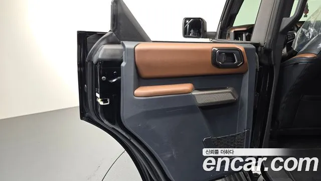 Ford Bronco — Фото автомобиля 5