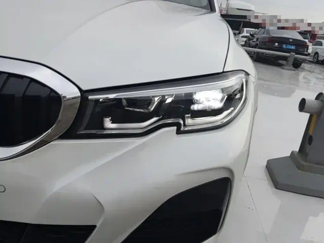 BMW 3 Series — Фото автомобиля 23