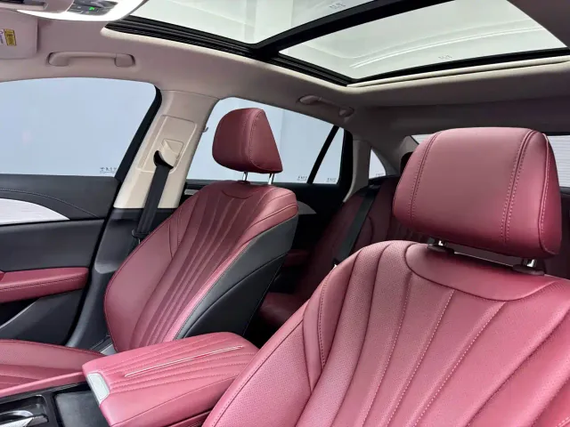 Hongqi H5 — Фото автомобиля 4
