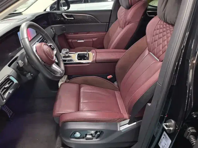 Hongqi E-HS9 — Фото автомобиля 14