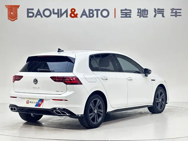 Volkswagen Golf — Фото автомобиля 6