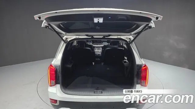 Hyundai Palisade Palisade Бензин 3.8 2WD — Фото автомобиля 18