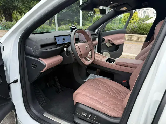 Nio EC6 — Фото автомобиля 6
