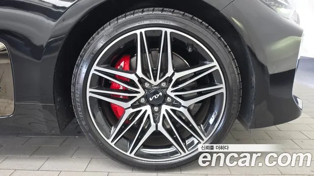 Kia Stinger Meister — Фото автомобиля 6