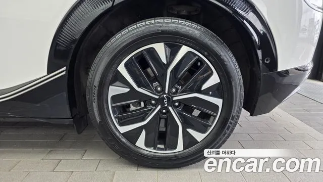 Kia EV6 — Фото автомобиля 18