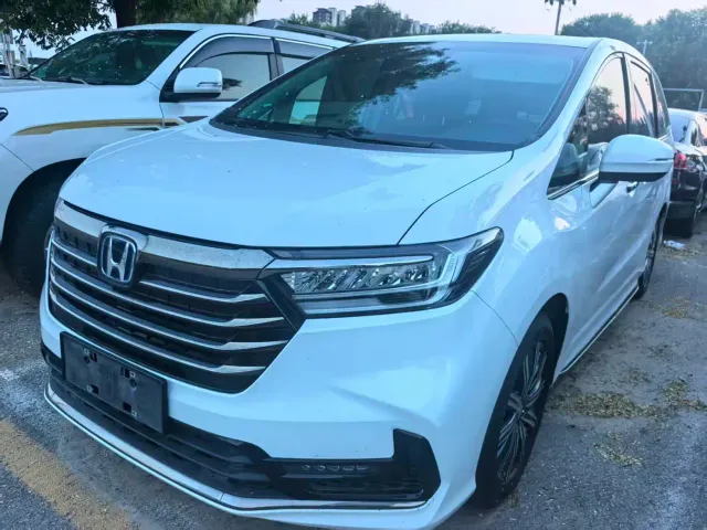Фотография автомобиля — Honda Odyssey