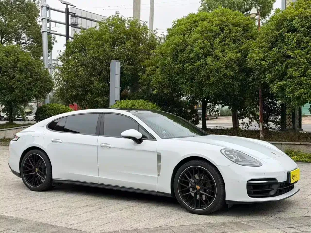 Porsche Panamera — Фото автомобиля 3