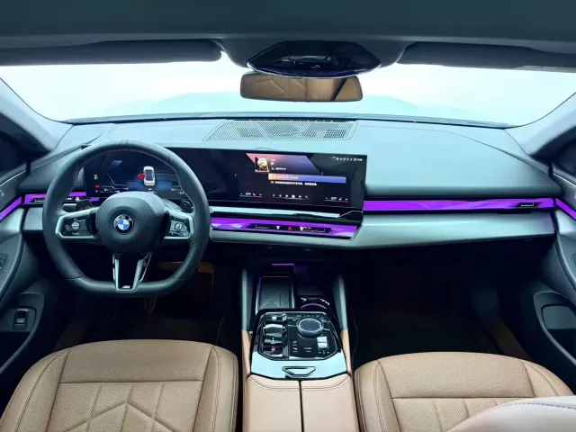 BMW 5 Series — Фото автомобиля 20