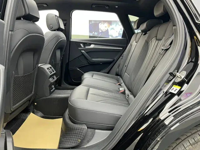 Audi Q5L — Фото автомобиля 22