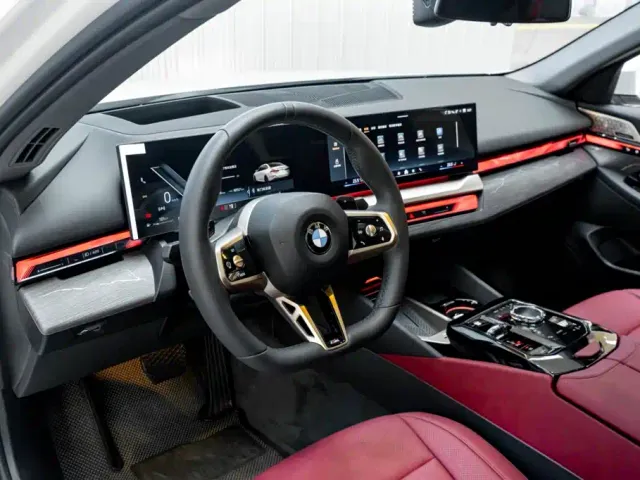 BMW BMW 5 Series 2025 530Li Premium M Sport Package — Фото автомобиля 25