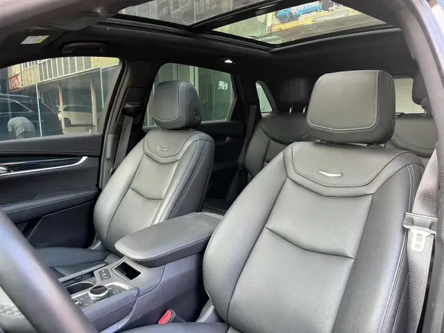 Cadillac XT5 — Фото автомобиля 9