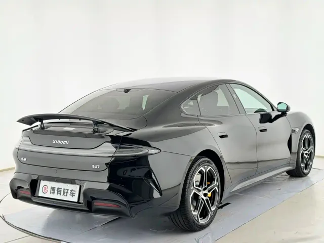 Xiaomi SU7 — Фото автомобиля 17