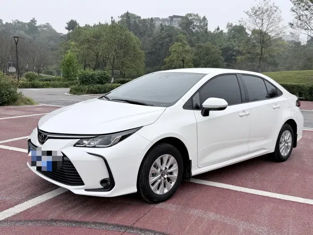 Toyota Corolla — Фото автомобиля 2